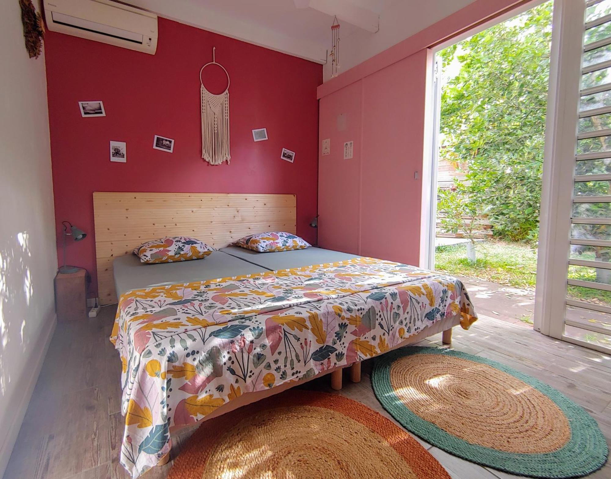 Eskal Pei - Auberge De Jeunesse & Chambres D'Hotes L'Etang-Sale Luaran gambar